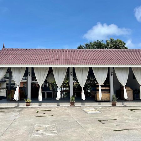 Lakse Inn Homestay Kampong Pengkalan Maras Exteriör bild
