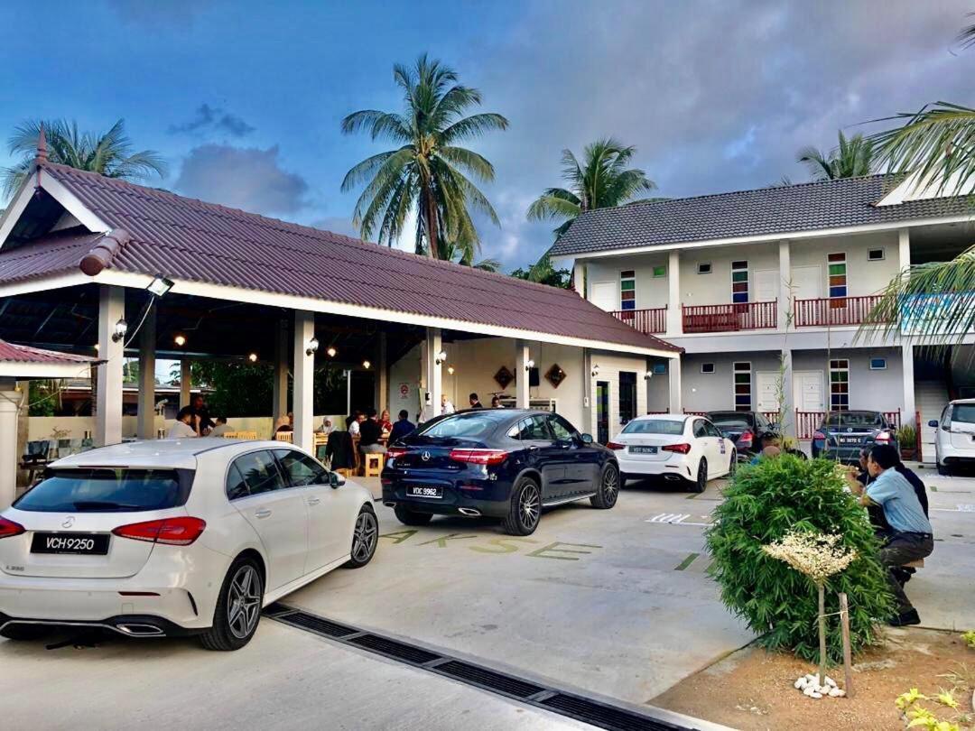 Lakse Inn Homestay Kampong Pengkalan Maras Exteriör bild